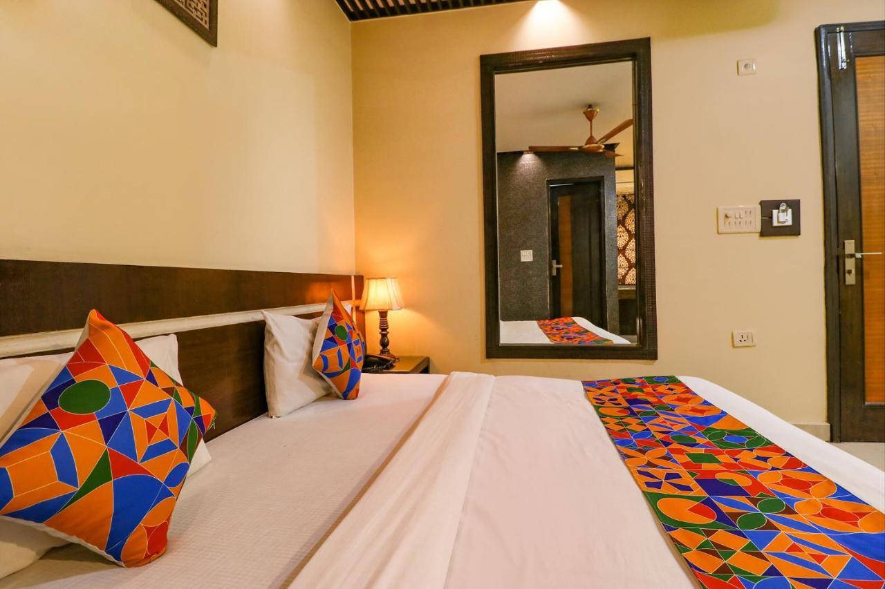 Staybook Hotel Aira New Delhi Railway Station Paharganj Nova Deli Exterior foto