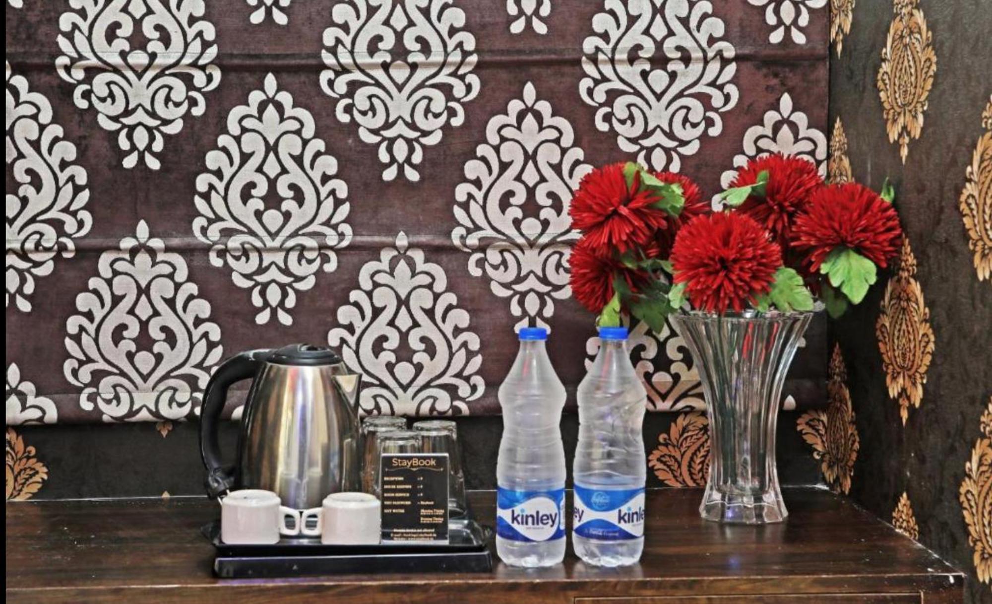 Staybook Hotel Aira New Delhi Railway Station Paharganj Nova Deli Exterior foto